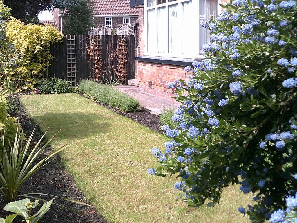 Cornerbrook Guest House Kingston upon Hull Exterior photo